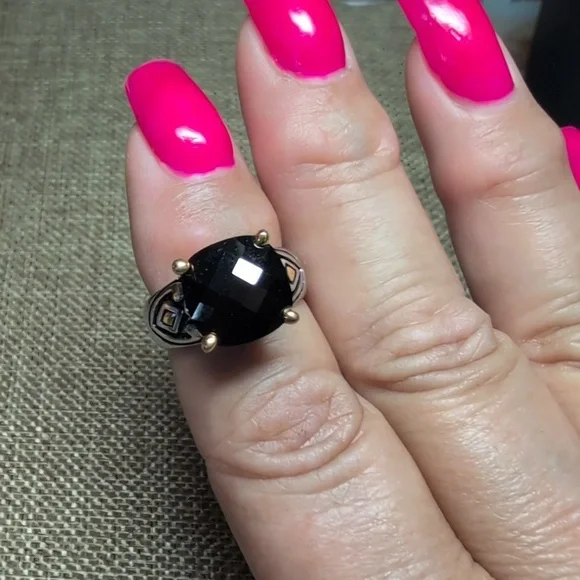 Park Lane Elegant Signature Jet Black and Gold Ring - Picture 2 of 4